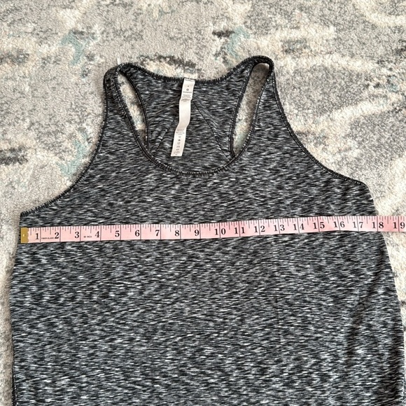 Lululemon Black and White Marled Tank Top - Picture 4 of 8